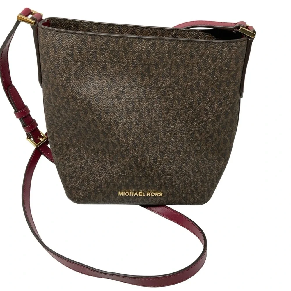 Michael Kors Kimberly‎ Small Bucket Crossbody Purse Brown Merlot Strap Magnetic